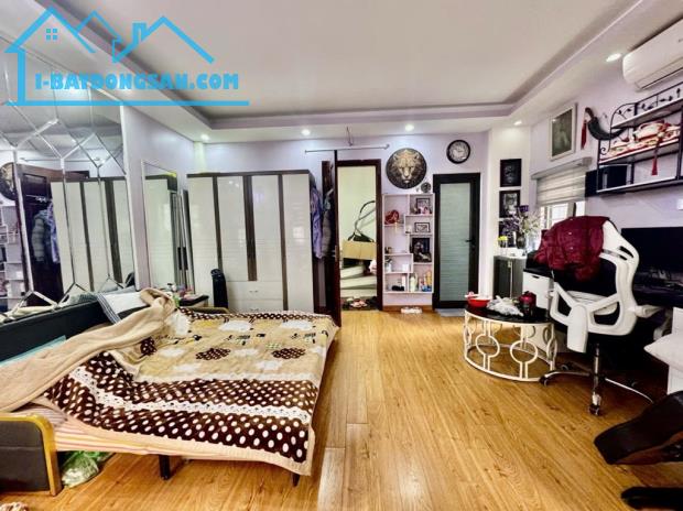 Bán nhà 5 tầng lô góc phố Hồ Tùng Mậu, Ngõ nông, Gần mặt phố, 3 thoáng, Tặng full nội thất - 1