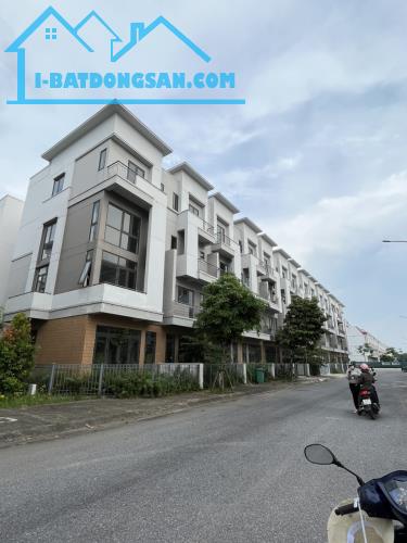 Bán siêu phẩm shophouse 4 tầng giá chỉ 4,x tỷ