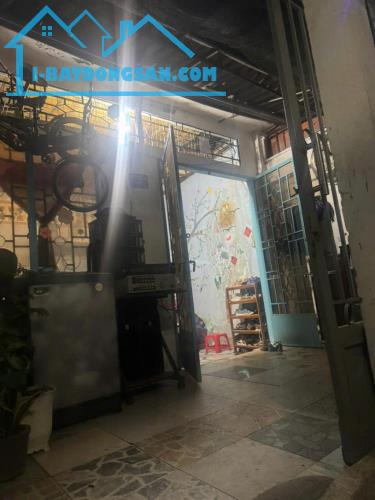 NHÀ 2 MẶT TIỀN TRƯỚC SAU - SÁT MT ĐS 21 - GẦN CV LÀNG HOA - 67M² (4x17) C4 TIỆN XÂY MỚI - - 1