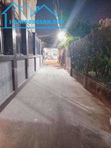 NHÀ 2 MẶT TIỀN TRƯỚC SAU - SÁT MT ĐS 21 - GẦN CV LÀNG HOA - 67M² (4x17) C4 TIỆN XÂY MỚI - - 4