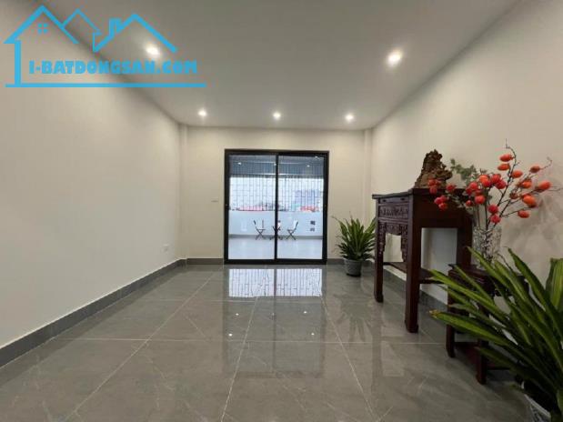 SIÊU PHẨM 7 TẦNG – THANG MÁY – FULL NỘI THẤT CAO CẤP – NGÕ GẦN Ô TÔ – LÕI LONG BIÊN - 5