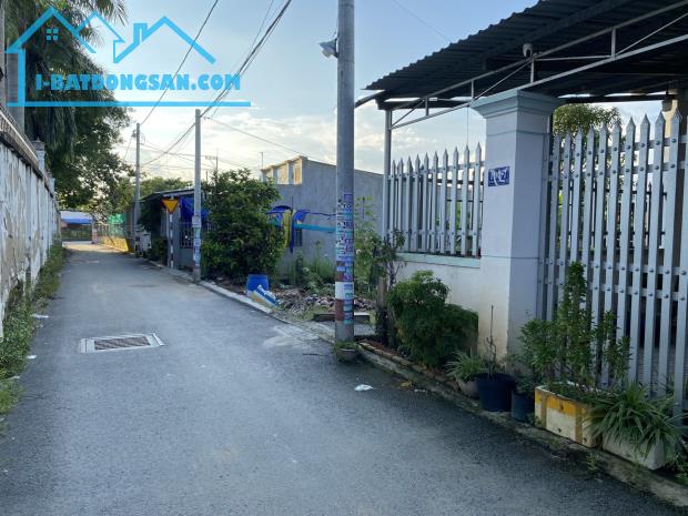 Cần bán gấp nhà cấp 4 nguyễn Xiển, Trường Thạnh, Thủ Đức, 240m2, ngang 8m, 7 tỷ XXX