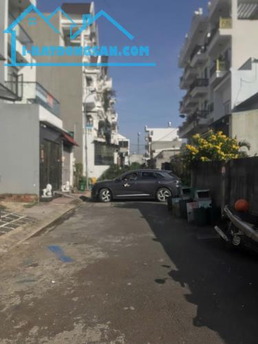 Bình Tân, Nhà biết thự đẹp 4 tầng,Dt 185 m2, ngang 8m, giá rẻ - 4