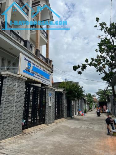 LÔ 3 CĂN, 4 TẦNG HẺM 0T0 TRÁNH, GẦN CHỢ HIỆP BÌNH, DÒNG TIỀN 75tr/th, 20X15, CHỈ 20 TỶ - 2