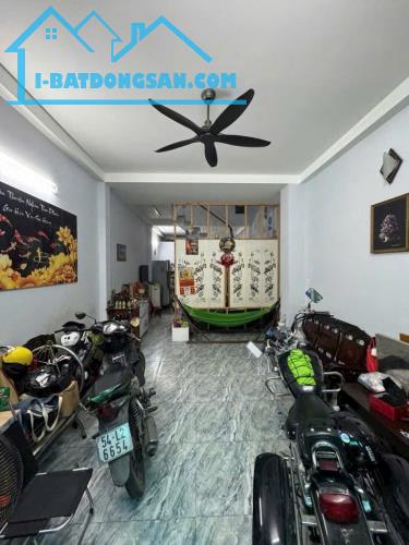 ( QUẬN 8 ) ÂU DƯƠNG LÂN, ÔTÔ ĐỔ CỬA, NHÀ MỚI Ở NGAY, THẲNG 1 TRỤC, NGANG 4.1M, 60M2, CHỈ 8 - 2