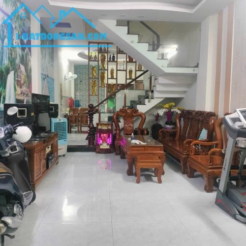 Nhà 3 tầng, ngay khu Công Nghệ Cao Q9, khu phân lô, 60m2, 4 PN, ở ngay, 5.2 tỷ - 1