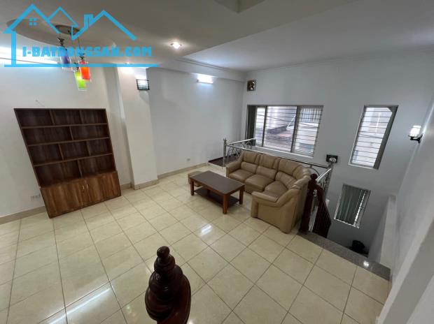 Cho thuê nhà Đào Tấn, Ba Đình – 50m², 5 tầng, full đồ, ngõ ô tô đỗ cửa, 15 triệu/tháng - 2