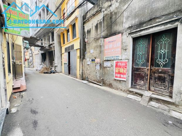 LÔ GÓC HIẾM- Phố Kim Giang, Ô tô nhỏ đỗ cửa: 37m2/5Tầng/MT 5.7m 7.76 Tỷ,ngõ thông - 1