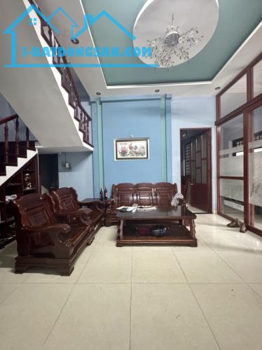 ► Nhà Sát Kiệt Ô tô Trần Cao Vân, 142m2, ngang hơn 9m, 2 tầng cứng cáp, 4.x tỷ - 4