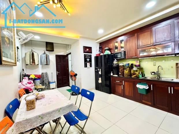 🏡 NHÀ HXT 8M TÂN PHÚ, VỊ TRÍ ĐẮC ĐỊA LŨY BÁN BÍCH, 80M2, 4TẦNG, 4PN, 5WC, 9,5 TỶ (SHR). - 1