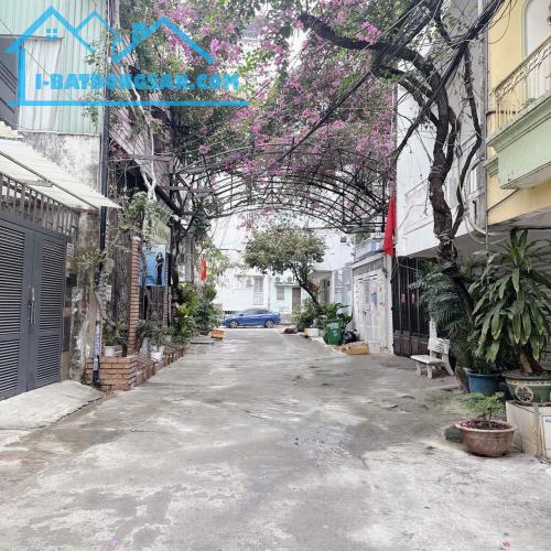 Bán nhà Bình Thạnh - 62m2 - Hẻm Xe tải - Giá Chào 11.5 tỷ .