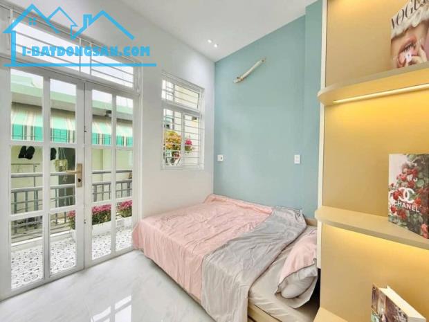 Bán Nhà khu Nguyễn Văn Nghi, Chợ Gò Vấp 30m2 Nhỉnh 3 Tỉ - 4