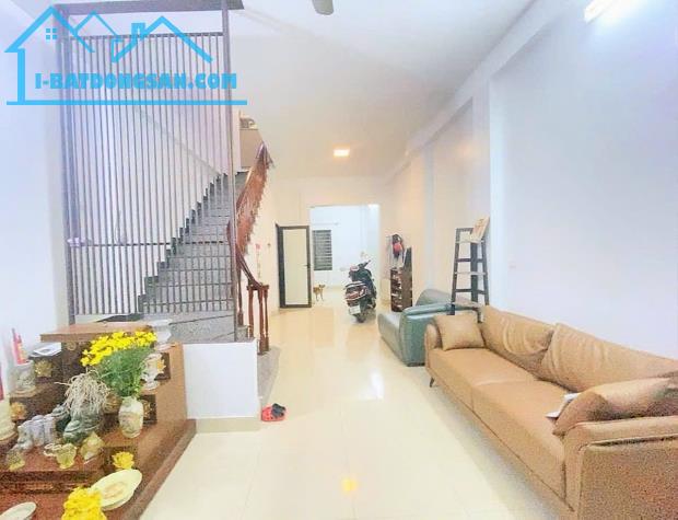LK Man Bồi , 50 m2 *5T – MT 4.3m , Ô TÔ VÀO NHÀ – ĐỐI DIỆN MẦM NON HƯƠNG SEN , 12.4 tỷ
