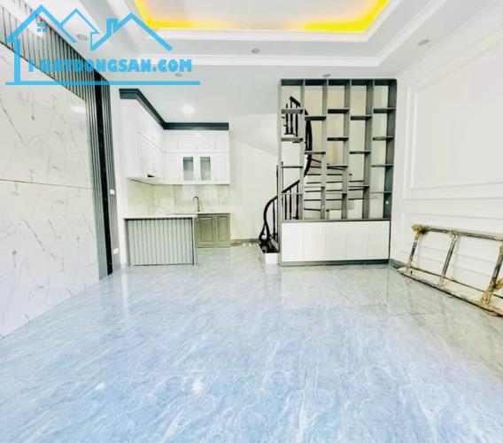 GẦN MẶT TIỀN - 5M HẺM XE TẢI - GẦN CHỢ GÒ VẤP - 50m2 - NHỈNH 4.7 TỶ - 2