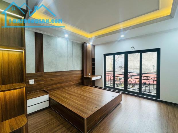 Bán Nhà Khương Đình, 35m², 6 Tầng, Thang Máy, Ngõ Xe Ba Gác, Giá 8,9 Tỷ