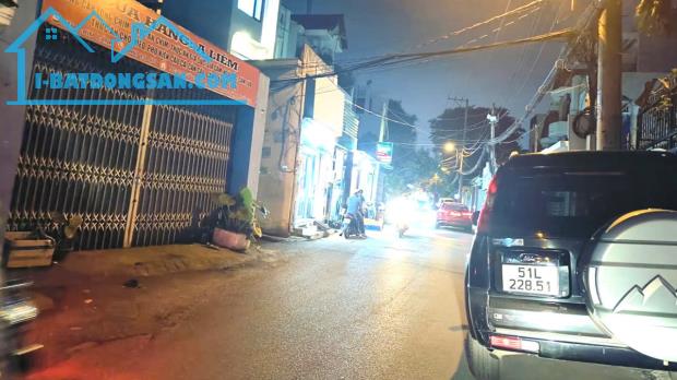 BÁN NHÀ NGÕ NGUYỄN DUY TRINH - Q.2 - 58M2 - 4.2 TỶ - SỔ HỒNG CHÍNH CHỦ
CĂN NHÀ MƠ ƯỚC GIÁ - 3