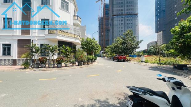 Bán Gấp 2 Lô Đất 4x15.5m Làng Đại Học Dĩ An Sát KĐT Bcon City - 2