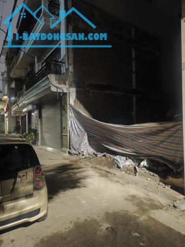 BÁN ĐẤT NGỌC LÂM - Ô TÔ ĐỖ CỬA NGÀY ĐÊM - 2 PHÚT SANG PHỐ - 34M - 7.7 TỶ - 1