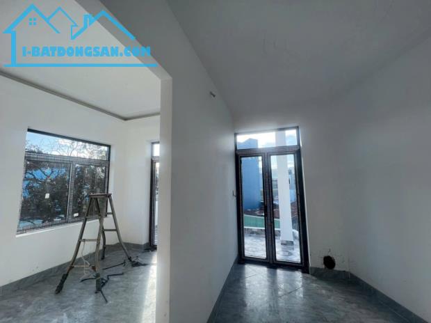 Bán nhà mới 1 Trệt 2 lầu hẻm ôtô trung tâm vũng tàu DT: 66m2 giá 5 tỷ 400 - 2