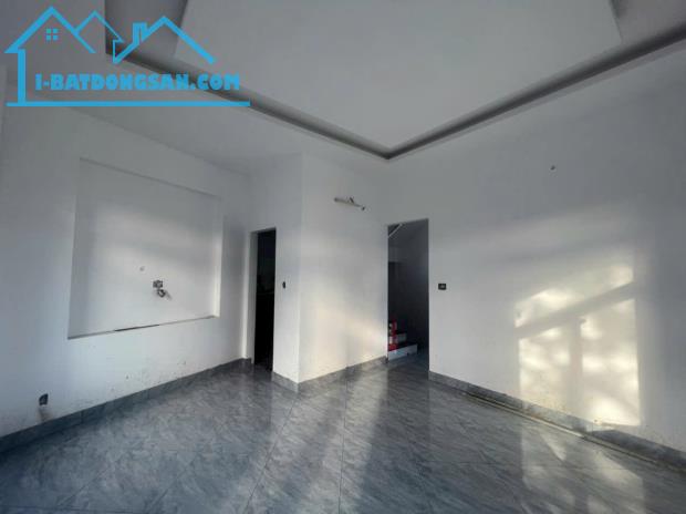 Bán nhà mới 1 Trệt 2 lầu hẻm ôtô trung tâm vũng tàu DT: 66m2 giá 5 tỷ 400 - 3