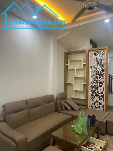 NHÀ ĐẸP PHỐ NGỌC THỤY- LONG BIÊN,41M2 ,5 TẦNG,MẶT TIỀN 3.7M,6.1 TỶ. - 3
