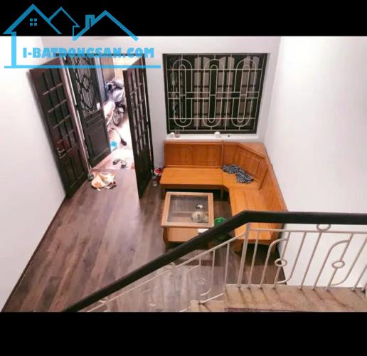 Cho thuê nhà KD ONL, Ở NHÓM 5 NGƯỜI Phố Dương Văn Bé 36m2 x 3 tầng, 3 ngủ, 10 Triệu - 1