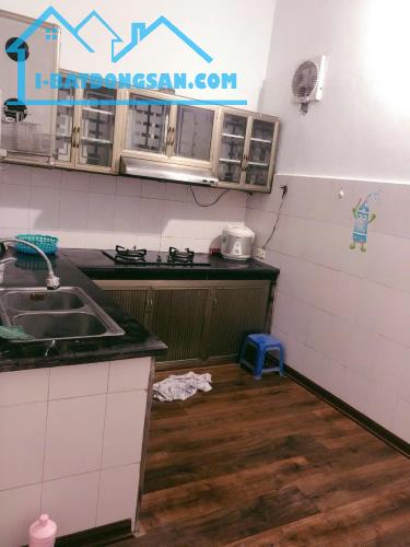 Cho thuê nhà KD ONL, Ở NHÓM 5 NGƯỜI Phố Dương Văn Bé 36m2 x 3 tầng, 3 ngủ, 10 Triệu - 2
