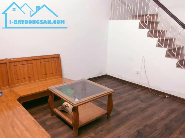 Cho thuê nhà KD ONL, Ở NHÓM 5 NGƯỜI Phố Dương Văn Bé 36m2 x 3 tầng, 3 ngủ, 10 Triệu - 4