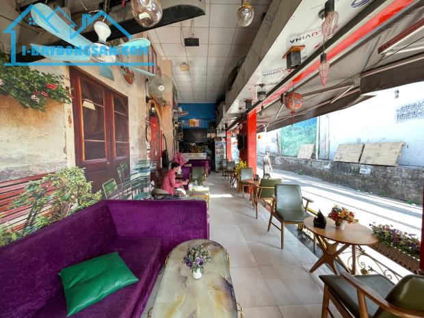 Quận 12 ! QUÁN CAFÉ ĐẸP LẮM GÓC 2 MT , SANG CHỈ 225 tr ( Ngang 4m x 20m ), Sát Bên