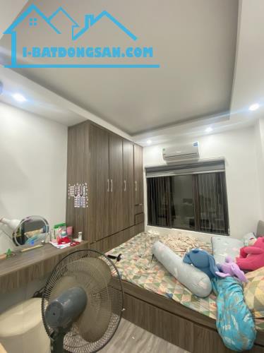 Bán nhà sát Tây Sơn, quận Đống Đa, 30m2x4T, ngõ thông, 10m ô tô tránh, hơn 6 tỷ CTL