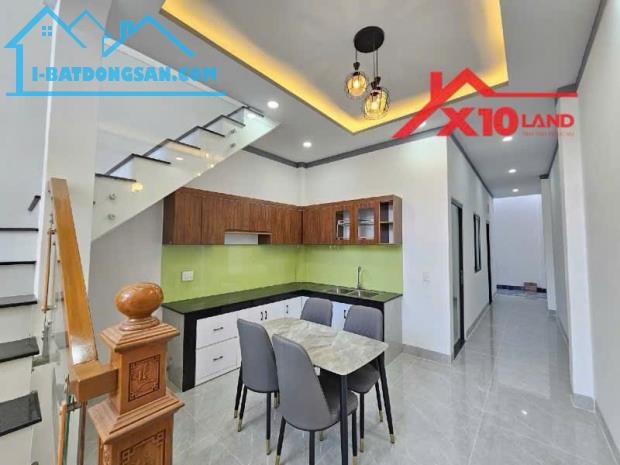 Bán nhà lầu thổ cư ngay giáo xứ Lộc Lâm đường Nguyễn Ái Quốc 3tỷ 250 - 3
