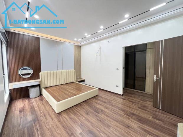 BÁN NHÀ NGUYỄN VĂN CỪ LONG BIÊN 42M2 6T NHỈNH 12 TỶ THANG MÁY GARA 2 Ô TÔ - 2