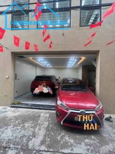 BÁN NHÀ NGUYỄN VĂN CỪ LONG BIÊN 42M2 6T NHỈNH 12 TỶ THANG MÁY GARA 2 Ô TÔ