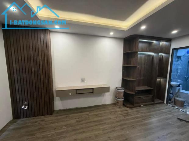 BÁN NHÀ PHỐ HẠ ĐÌNH 5 TẦNG 3 NGỦ - 3