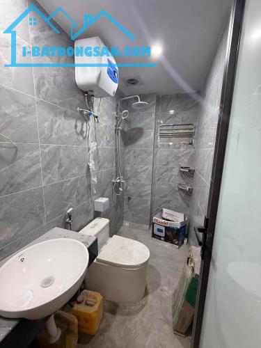 BÁN NHÀ PHỐ HẠ ĐÌNH 5 TẦNG 3 NGỦ