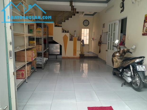 ♣ Nhà Kiệt Hoàng Diệu, 105m2, ngang 9m vuông, ngăn 2 căn 2 tầng cổng riêng, 4.x tỷ