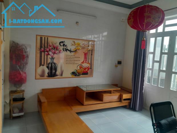 ♣ Nhà Kiệt Hoàng Diệu, 105m2, ngang 9m vuông, ngăn 2 căn 2 tầng cổng riêng, 4.x tỷ - 1