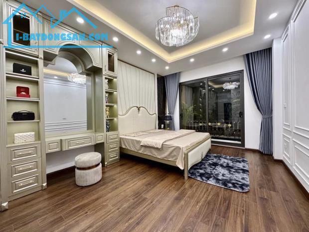 Bán Gấp Nhà Kim Giang - Ngõ Nông, Ô Tô, Thoáng Sáng, DT:32mx5Tầng Giá 6,2Tỷ - 2