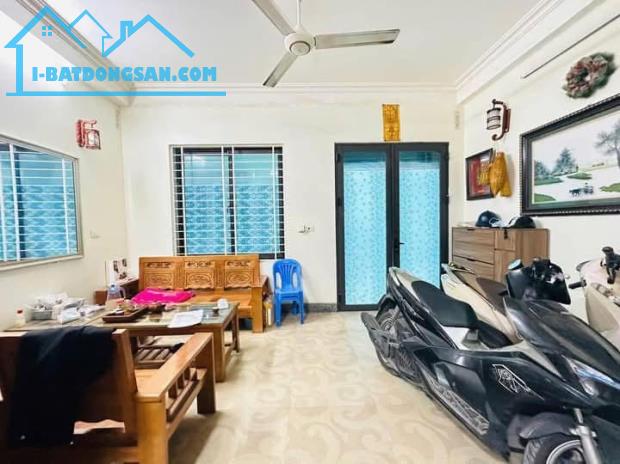 BÁN NHÀ YÊN HÒA - CẦU GIẤY, 33M², 5 TẦNG, MẶT TIỀN RỘNG - NGÕ THÔNG - 7.5 TỶ - 3