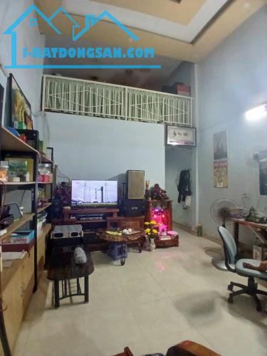 NHÀ GIÁ RẺ NGUYỄN ẢNH THỦ QUẬN 12- 90M2 NGANG 4.2M CHỈ 3 TỶ 300 - 5
