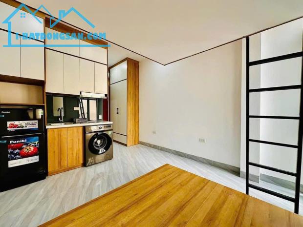 Bán Toà CCMN HOàng HOa Thám-60m2x6T-15 Phòng Thang Máy! Giá 13 Tỷ