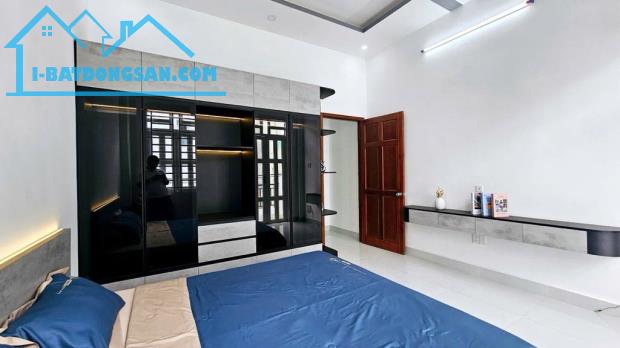Nhà đẹp, nội thất không thiếu thứ gì - Giá nhỉnh 6 tỏi - Tại Tây Hồ - 2