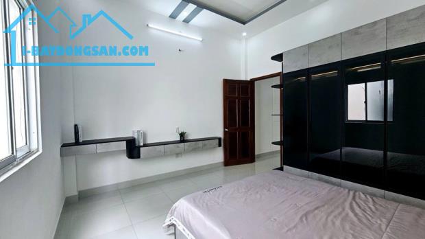 Nhà đẹp, nội thất không thiếu thứ gì - Giá nhỉnh 6 tỏi - Tại Tây Hồ - 3