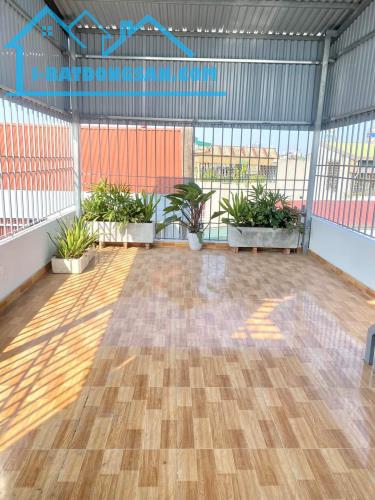 BÁN GẤP, GIẢM SÂU, TAM TRINH, 35M, 5 TẦNG 5.6 TỶ, GIÁP Ô TÔ ĐỖ - 2