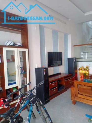 NHÀ ĐẸP 3 TẦNG 122M2 ĐẤT – TRUNG TÂM SƠN TRÀ – 300M RA BIỂN MÂN THÁI – Ô TÔ ĐỖ CỬA 6.5 TỶ