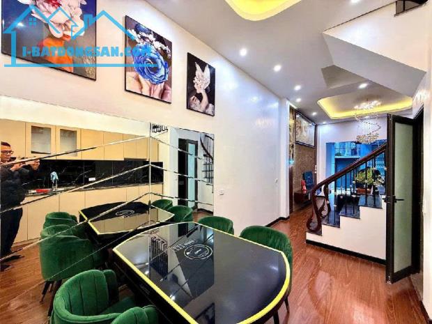 Bán nhà Hai Bà Trưng- 20m ra ô tô- full nội thất- Nhỉnh 5 tỷ. - 2