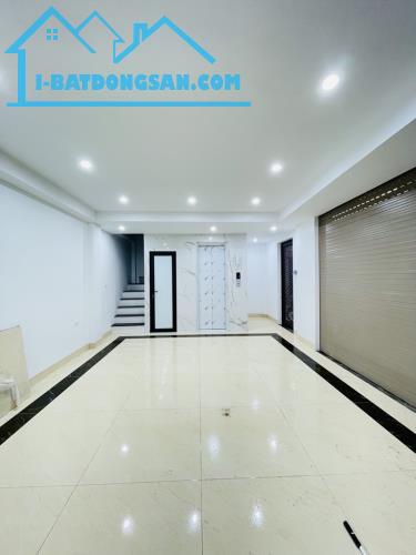 HOA HẬU KIM GIANG 40M 7 TẦNG THANG - MỚI TINH - NGÕ RỘNG 3 GÁC TRÁNH   - BÃI ĐỖ XE QUANH N - 1