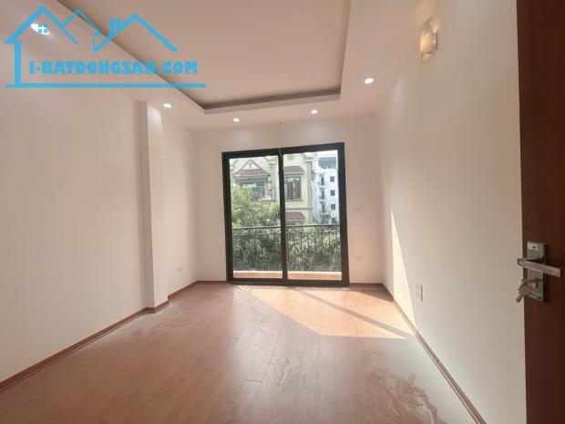 AN DƯƠNG VƯƠNG 40M2X 6T, NGÕ THÔNG , 2 THOÁNG OTO GẦN GIÁ  7.9 tỷ
