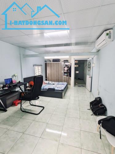 Bán nhà Mặt tiền đường Cộng Hòa quận Tân Bình - 85m2 (4.5 x 20) - không Quy Hoạch - 13 tỷ