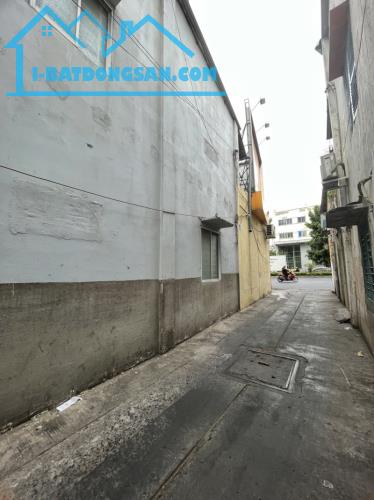 Bán nhà Mặt tiền đường Cộng Hòa quận Tân Bình - 85m2 (4.5 x 20) - không Quy Hoạch - 13 tỷ - 4